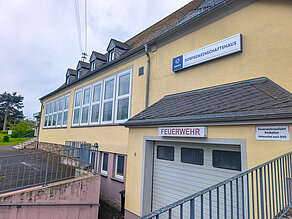 Dorfgemeinschaftshaus Wirschweiler – Außenansicht Eingangsbereich Eingangsbereich des Dorfgemeinschaftshauses in Wirschweiler